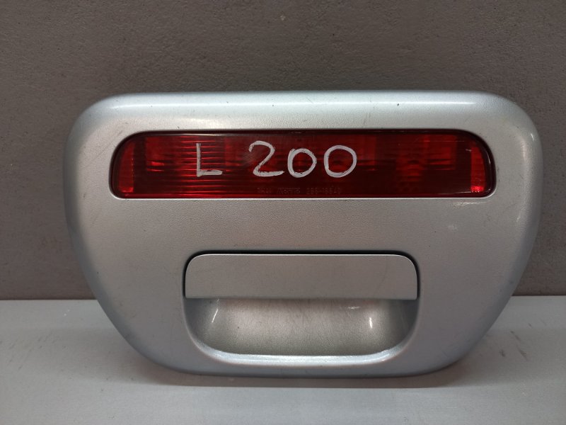 Ручка крышки багажника Mitsubishi L 200 2009 (б/у)