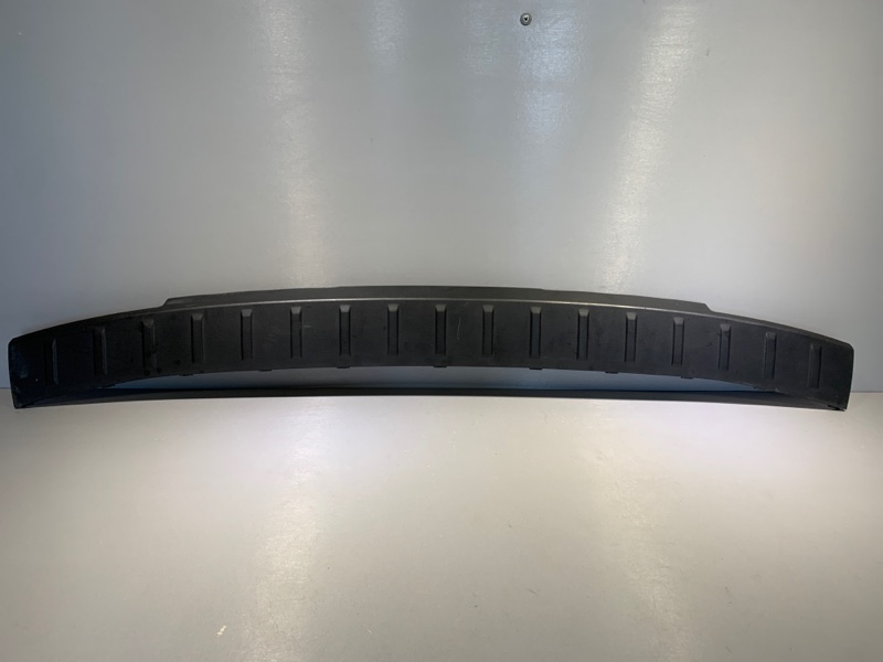Накладка на бампер Chevrolet Orlando F18D4 2014 задняя (б/у)