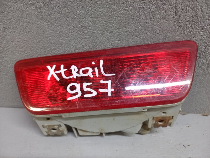 Фонарь противотуманный Nissan X-Trail M9R 2013 задний левый (б/у)