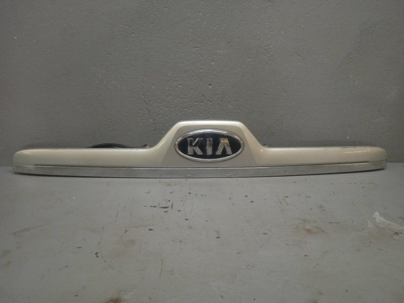 Молдинг крышки багажника Kia Sportage 2 2010 (б/у)
