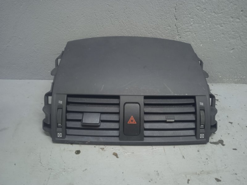 Дефлектор воздуха Toyota Corolla E150 2010 (б/у)