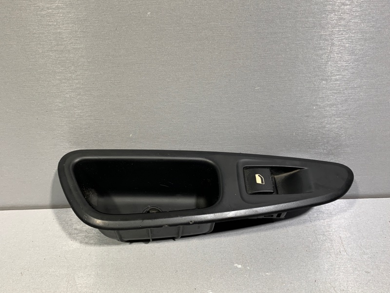 Блок управления стеклоподъемниками Peugeot 308 EP6 задний левый (б/у)