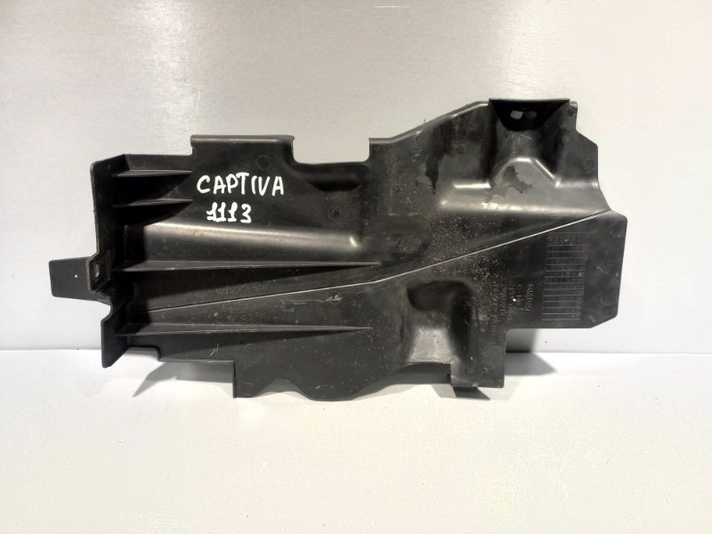 Дефлектор радиатора Chevrolet Captiva LE9 2014 (б/у)