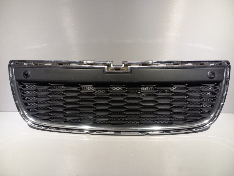 Решетка радиатора Chevrolet Captiva LE9 2014 (б/у)
