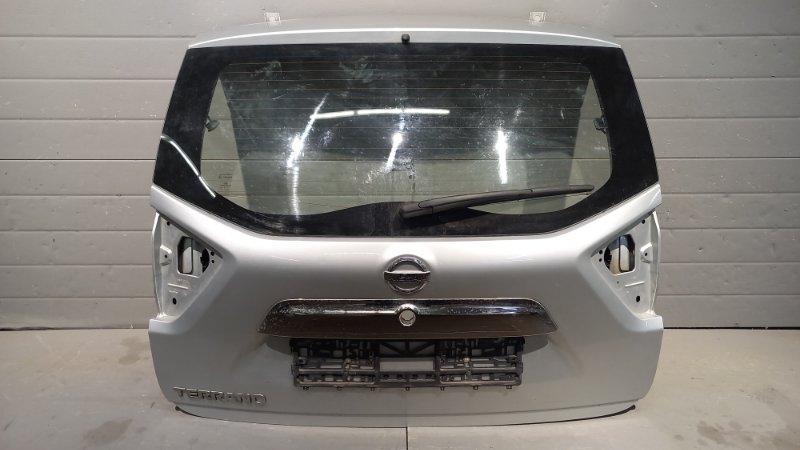 Крышка багажника Nissan Terrano 2014 (б/у)