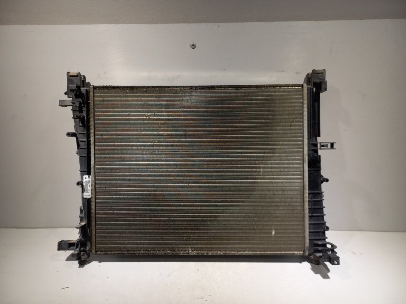 Радиатор охлаждения Renault Logan 2 Stepway H4MD438 2021 (б/у)