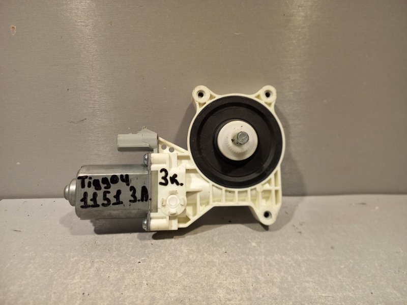 Мотор стеклоподъемника Chery Tiggo 4 SQRE4T15B 2021 задний левый (б/у)