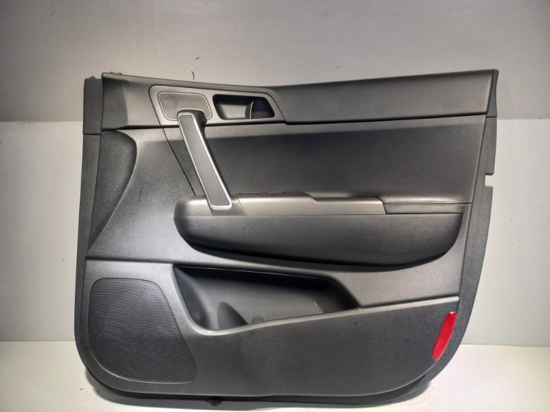 Обшивка двери Kia Sportage 4 G4NA 2021 передняя правая (б/у)