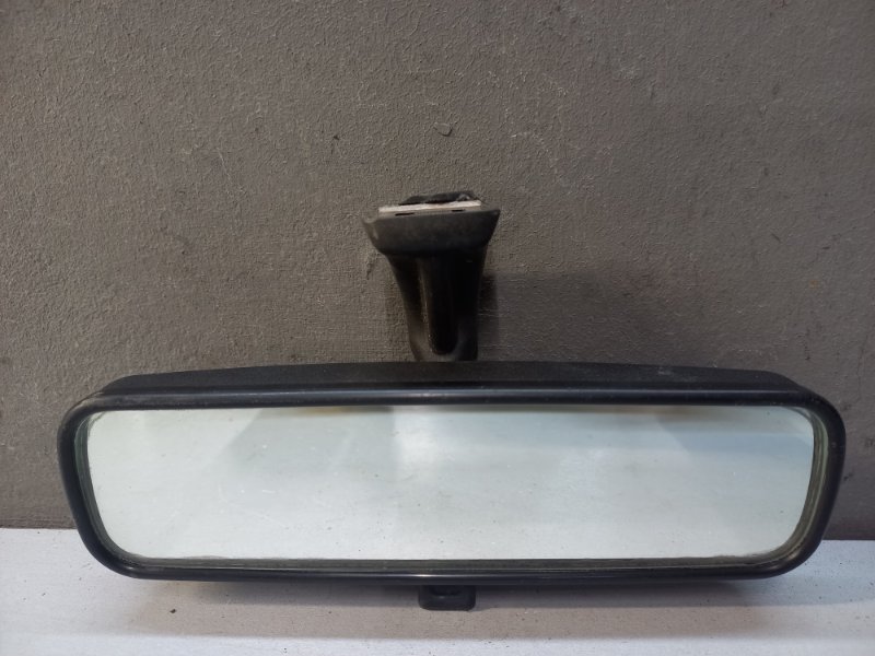 Зеркало салона Toyota Corolla (б/у)