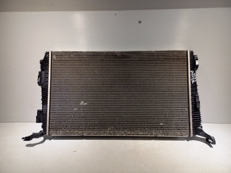 Радиатор охлаждения Renault Duster K9KE884 2013 (б/у)