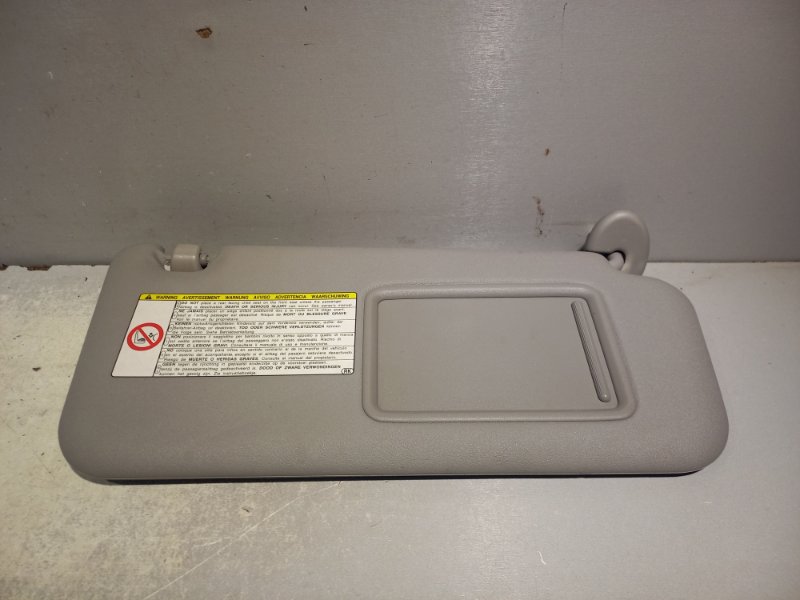 Козырек солнцезащитный правый RAV4 2008 XA30 1AZFE