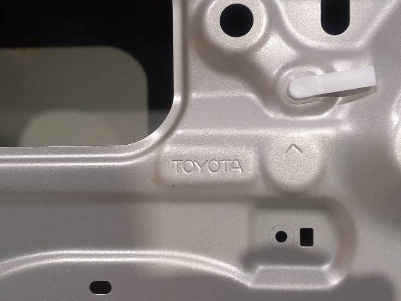 Дверь передняя левая RAV4 2008 XA30 1AZFE