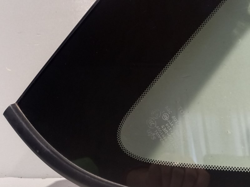 ФОРТОЧКА задняя левая RAV4 2008 XA30 1AZFE ФОРТОЧКА задняя левая RAV4 2008 XA30 1AZFE