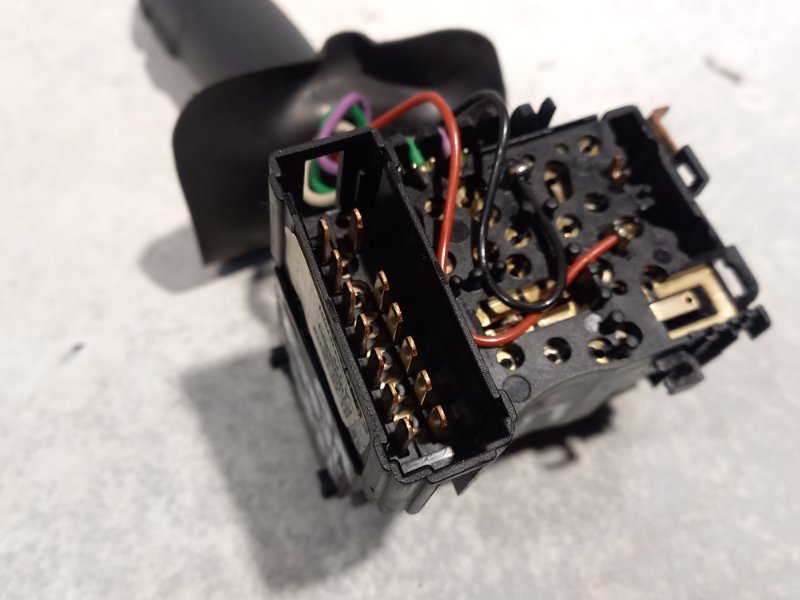 Переключатель подрулевой левый TERRANO 2015 F4RB403