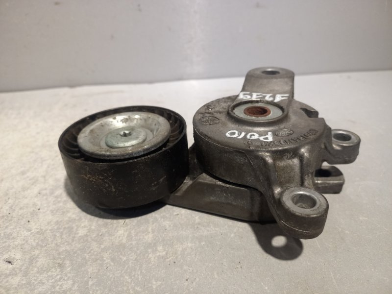 Натяжитель VOLKSWAGEN POLO CFN