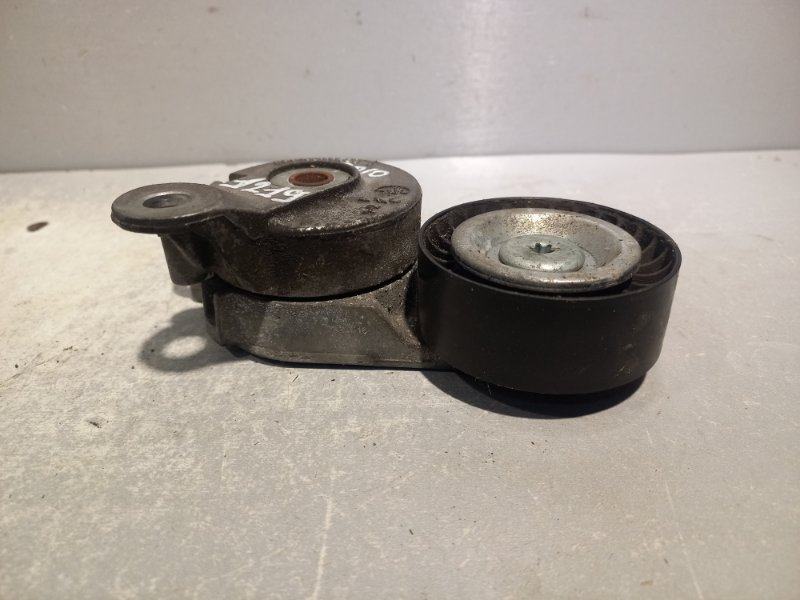 Натяжитель POLO 2013 CFN