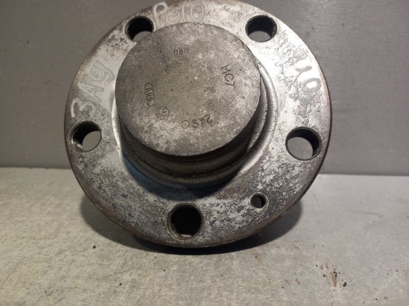 Ступица задняя правая POLO 2013 CFN