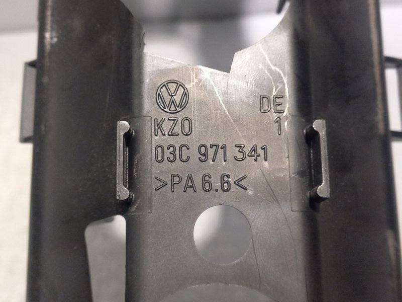 ДЕКОРАТИВНАЯ КРЫШКА ДВИГАТЕЛЯ POLO 2013 CFN