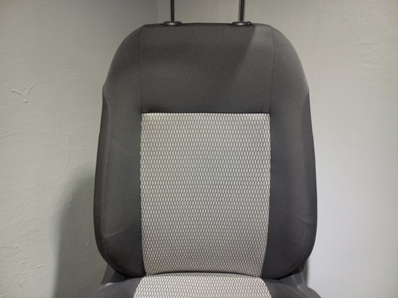 Сиденье переднее POLO 2013 CFN