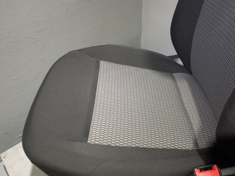 Сиденье переднее POLO 2013 CFN