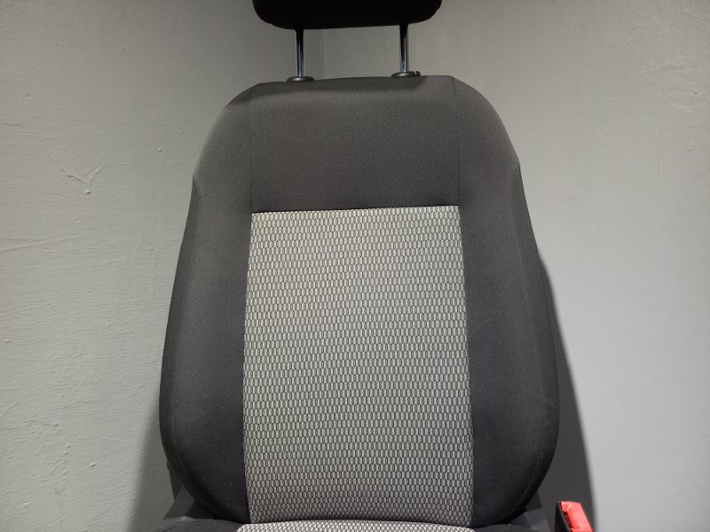 Сиденье переднее POLO 2013 CFN