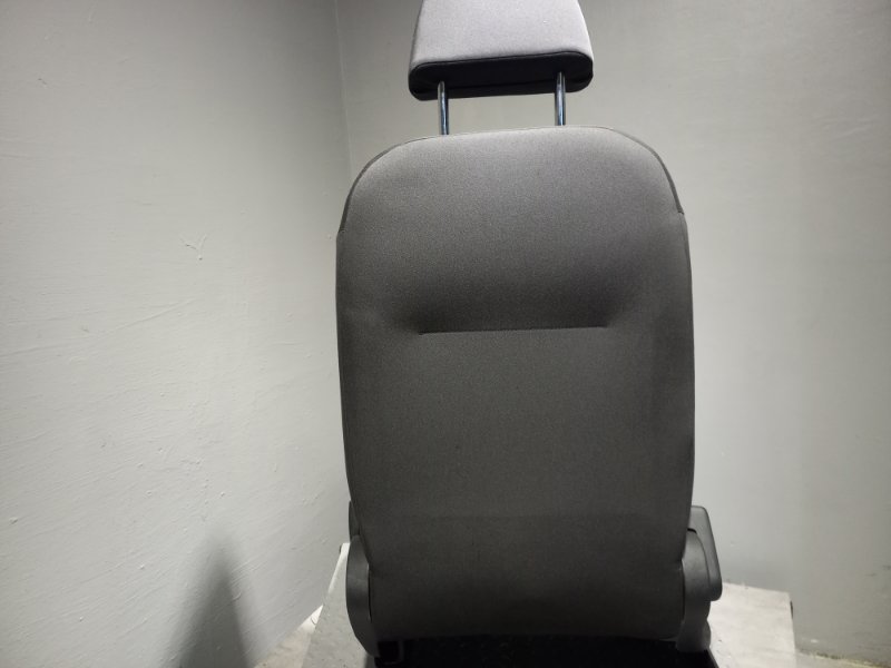 Сиденье переднее POLO 2013 CFN