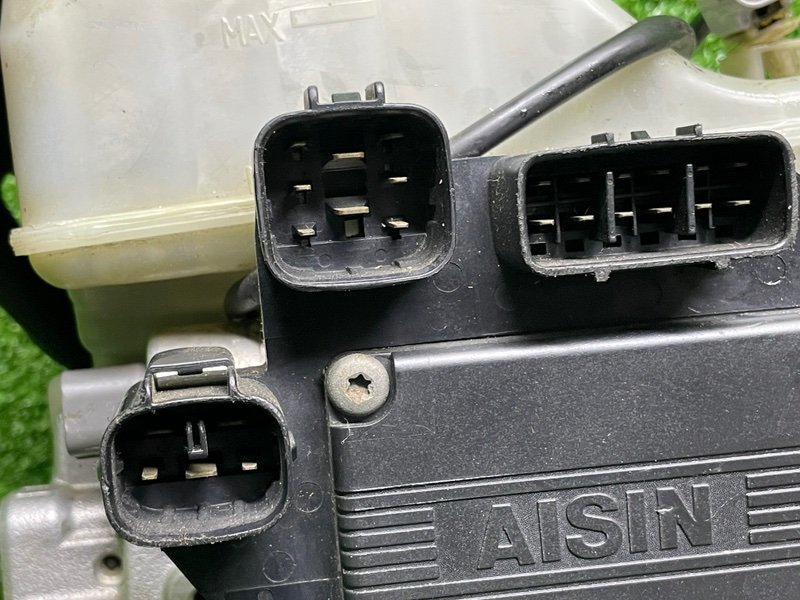 Блок ABS Mitsubishi Pajero 4