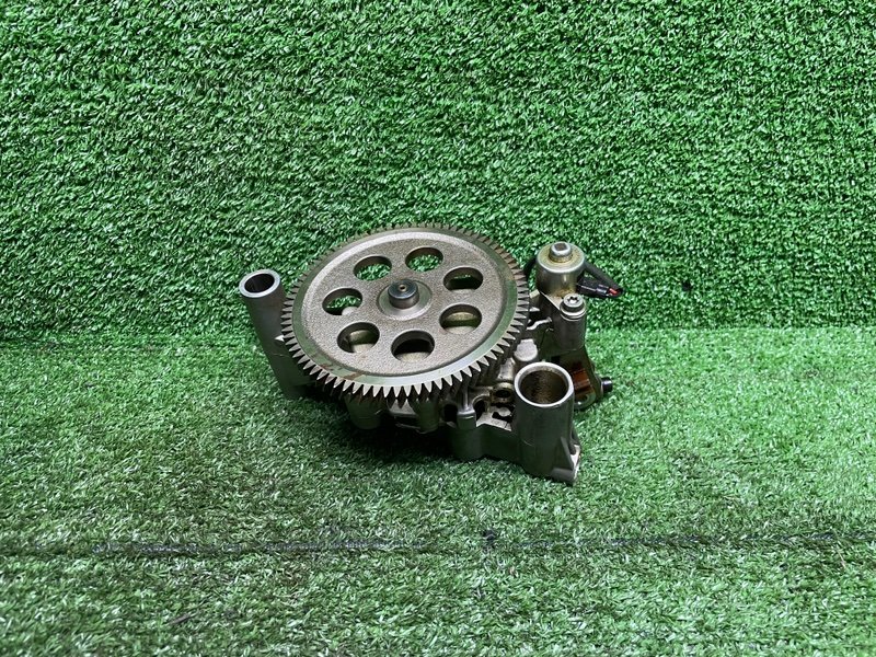 Запчасть масляный насос Geely Coolray 2022 JLH3G15TD 5501659989 Б/У Масляный насос Geely Coolray 2022 JLH3G15TD 5501659989 Б/У