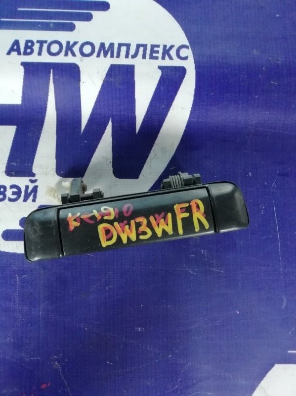 Ручка двери внешняя Mazda Demio DW3W B3 1997 передняя правая (б/у)