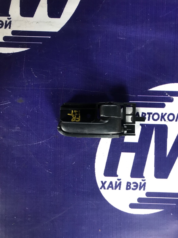 Ручка двери внутренняя Toyota Ist NCP61 1NZ передняя правая (б/у)