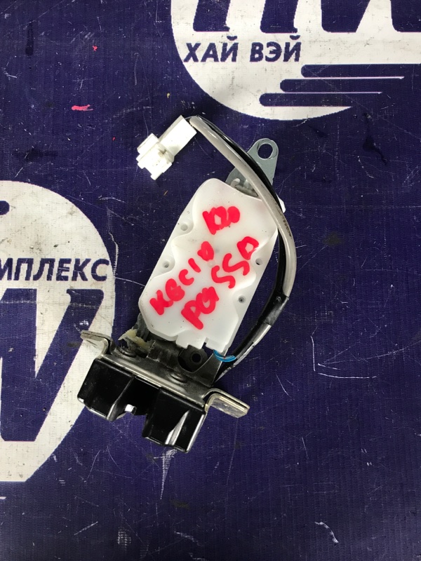 Замок пятой двери Toyota Passo KGC10 1KR (б/у)