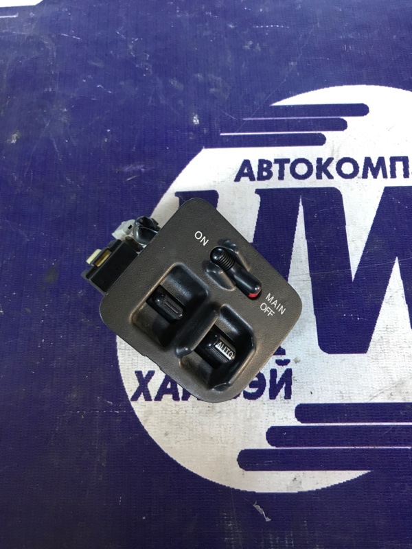 Блок упр. стеклоподъемниками Honda Stepwgn RF1 B20B (б/у)