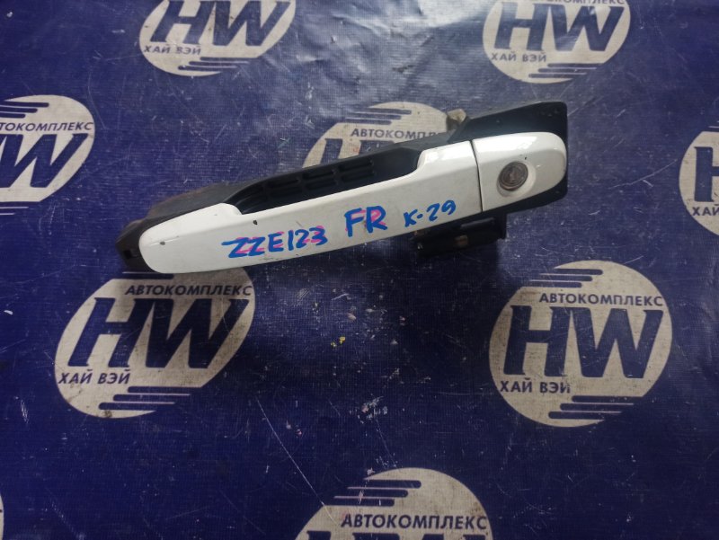 Ручка двери внешняя Toyota Corolla Fielder ZZE123 2ZZ передняя правая (б/у)