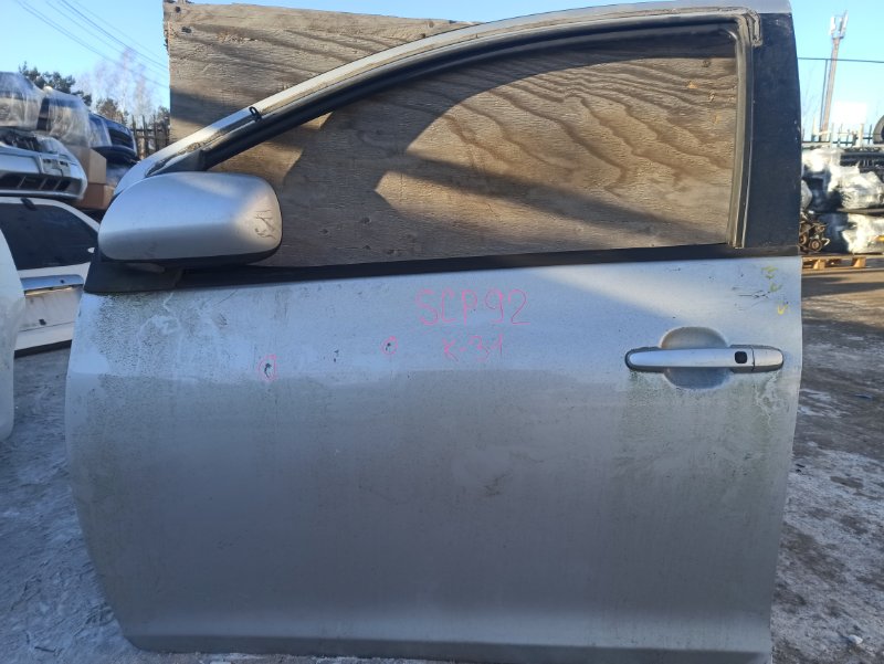 Дверь Toyota Belta SCP92 2SZ передняя левая (б/у)