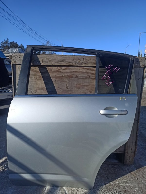 Дверь Nissan Tiida JC11 MR18 задняя левая (б/у)