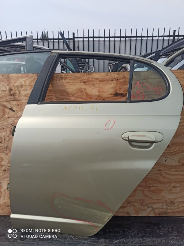 Дверь Toyota Platz NCP12 1NZ задняя левая (б/у)