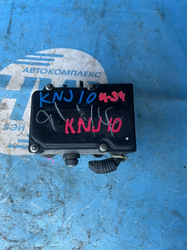 Блок abs Nissan Dualis KNJ10 MR20 (б/у)