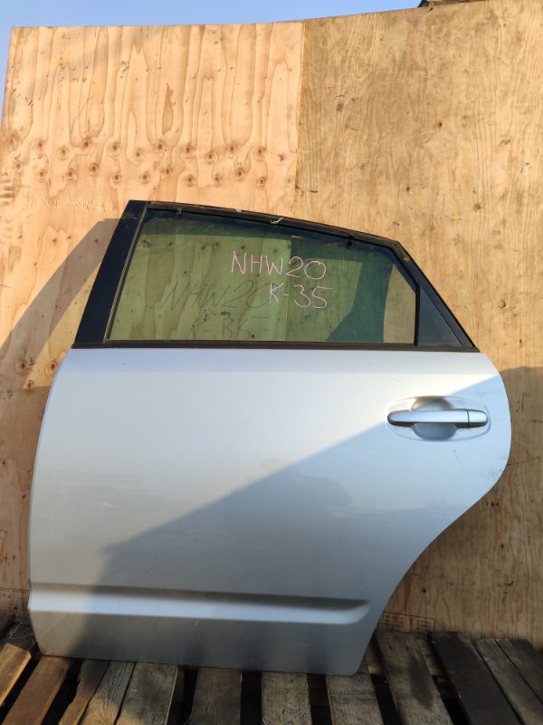 Дверь Toyota Prius NHW20 1NZFXE задняя левая (б/у)