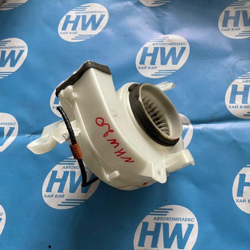 Мотор охлаждения батареи Toyota Prius NHW20 1NZFXE (б/у)