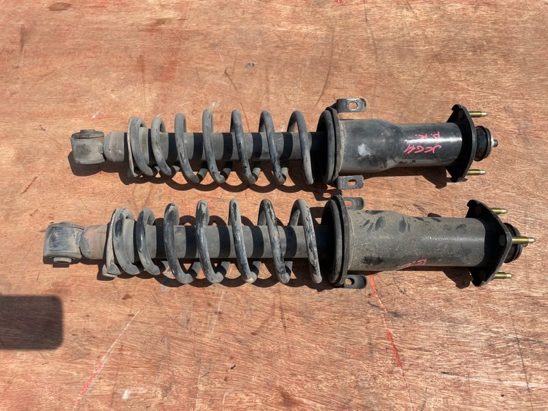Стойка Toyota Progres JCG11 2JZFSE задняя (б/у)