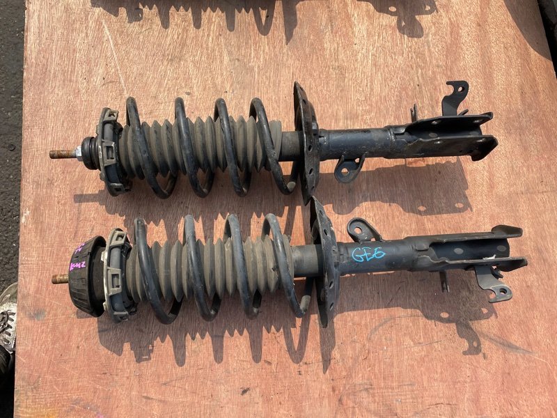 Стойка Honda Fit GE6 L13A передняя (б/у)
