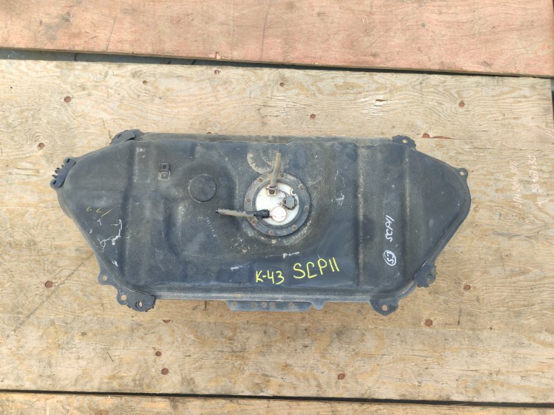 Бензобак Toyota Platz SCP11 1SZFE (б/у)