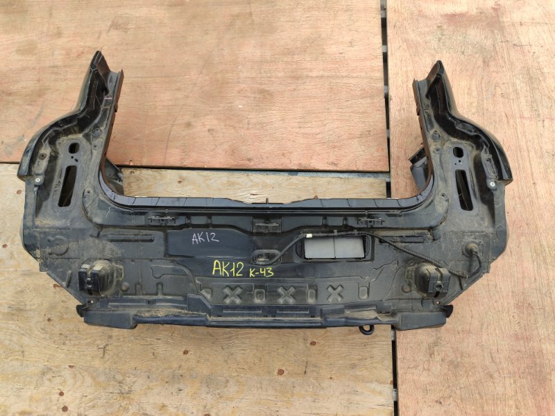 Rear cut Nissan March AK12 CR12 (б/у)