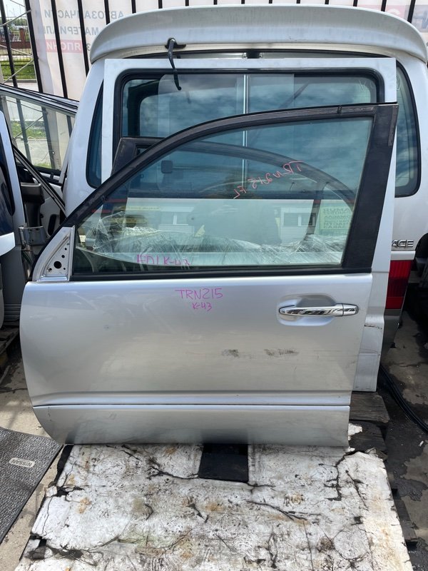 Дверь Toyota Surf TRN215 2TR передняя левая (б/у)