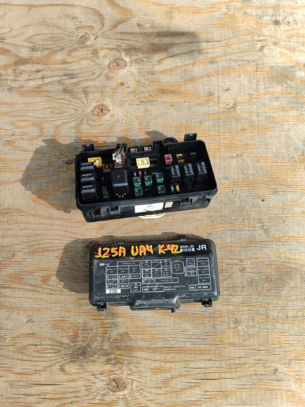 Блок предохранителей Honda Inspire UA4 J25A (б/у)