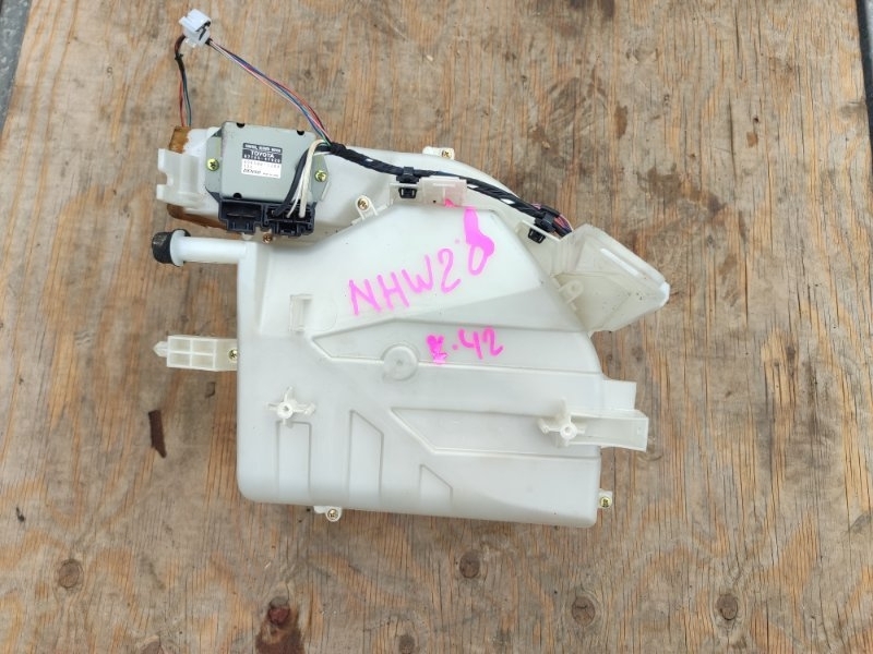 Корпус печки Toyota Prius NHW20 1NZFXE (б/у)