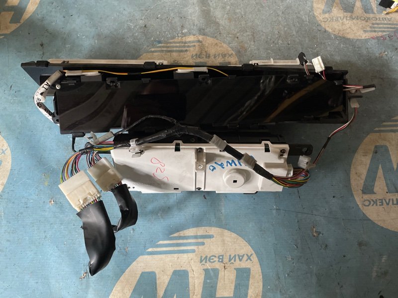 Панель приборов Toyota Prius NHW20 1NZFXE (б/у)