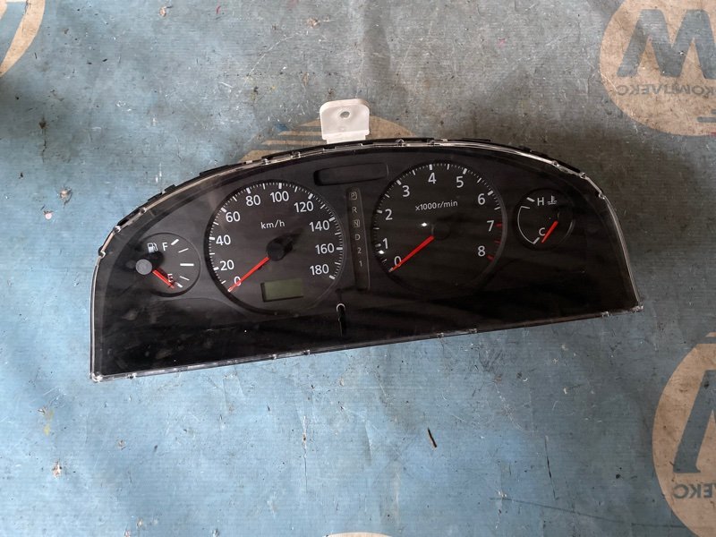 Панель приборов Nissan Cefiro A33 VQ20 (б/у)