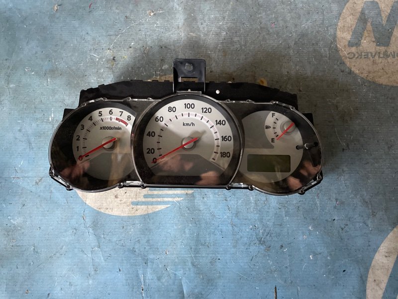Панель приборов Nissan Tiida C11 HR15 (б/у)