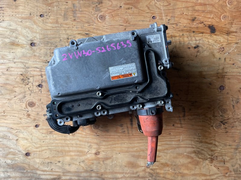 Инвертор Toyota Prius ZVW30 2ZRFXE (б/у)